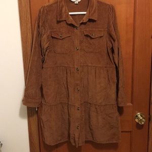 Like new American Eagle corduroy dress. Size medium.